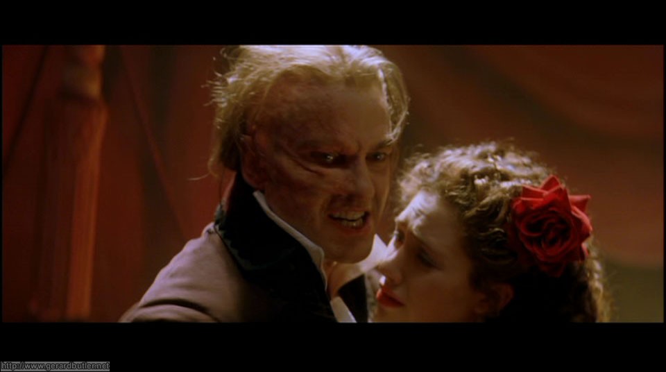 gerard butler phantom of the opera scar